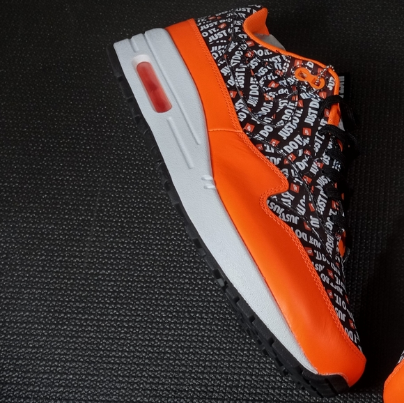 NIKE Air Max 1 Premium 'Just Do It' Orange - Picture 9 of 13